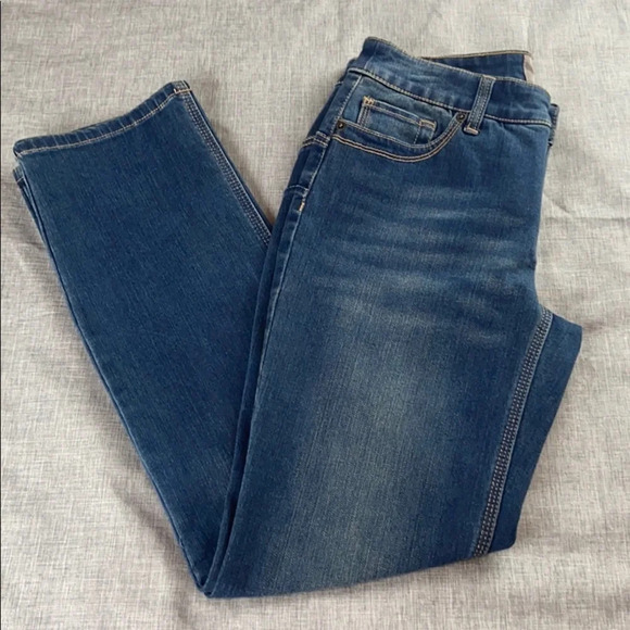 So Lifting By Chico’s  Women’s US 4 Short Stretch Straight Leg Jean - Picture 1 of 11